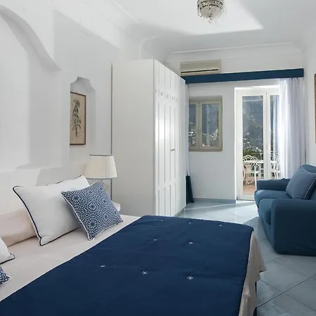 Luxury * Ποζιτάνο