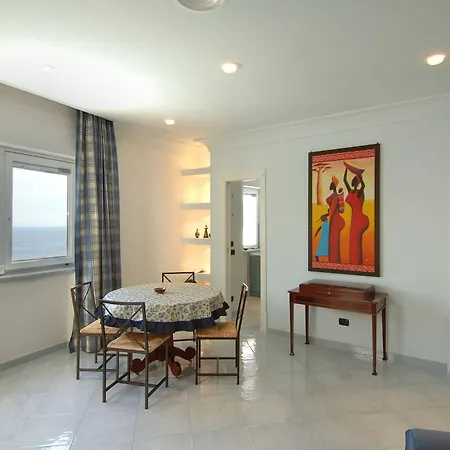 Luxury ポジターノ